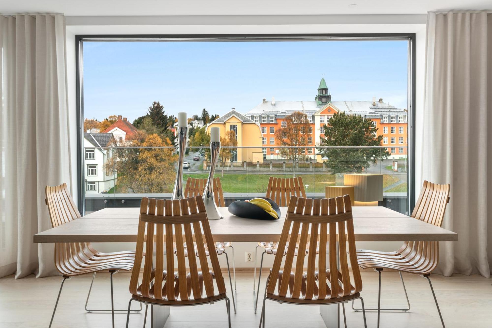 Luxury Apartment Downtown Tromso With 2 Bedrooms And 2 Bathrooms And Parking Exteriér fotografie