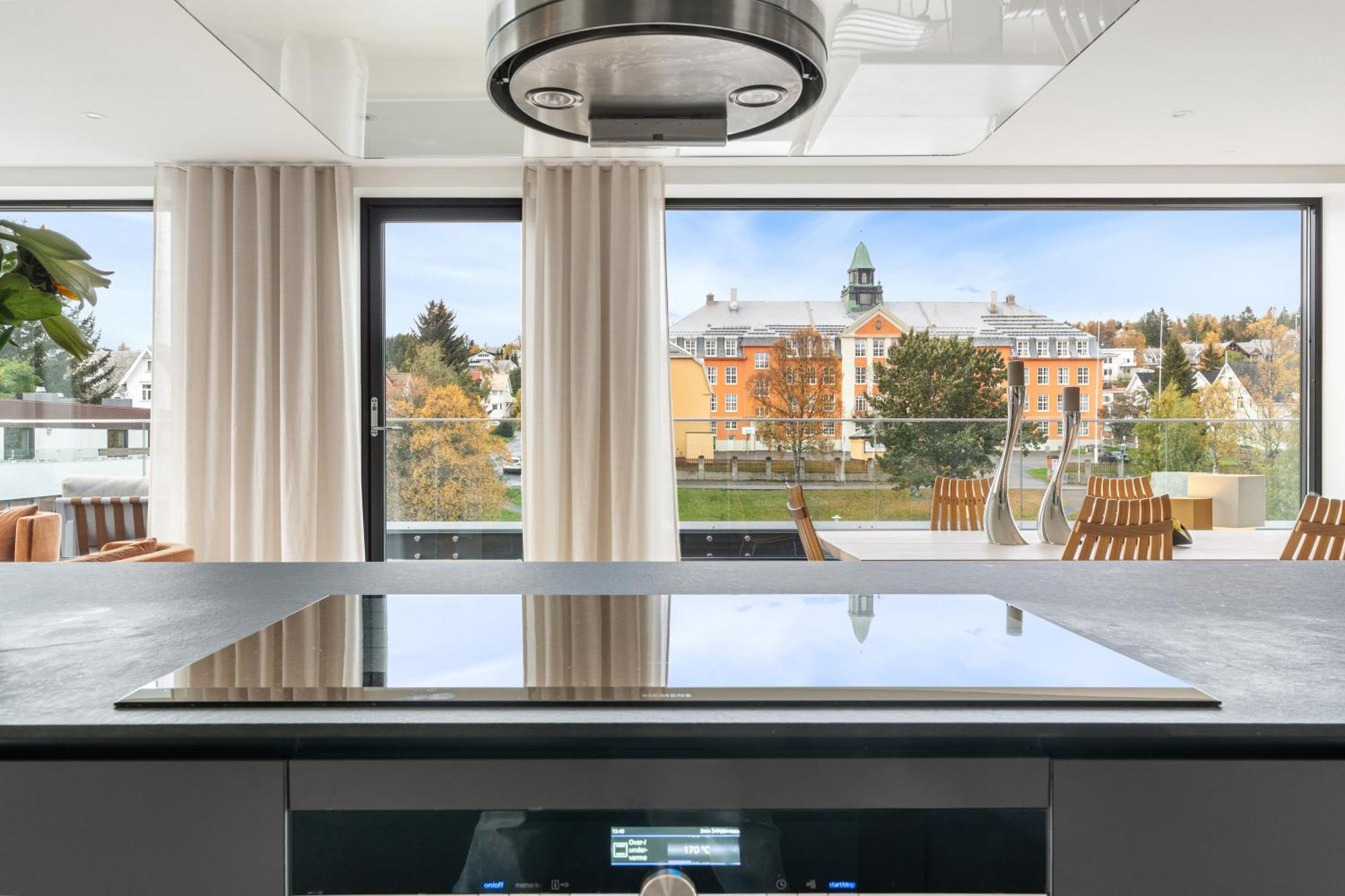 Luxury Apartment Downtown Tromso With 2 Bedrooms And 2 Bathrooms And Parking Exteriér fotografie