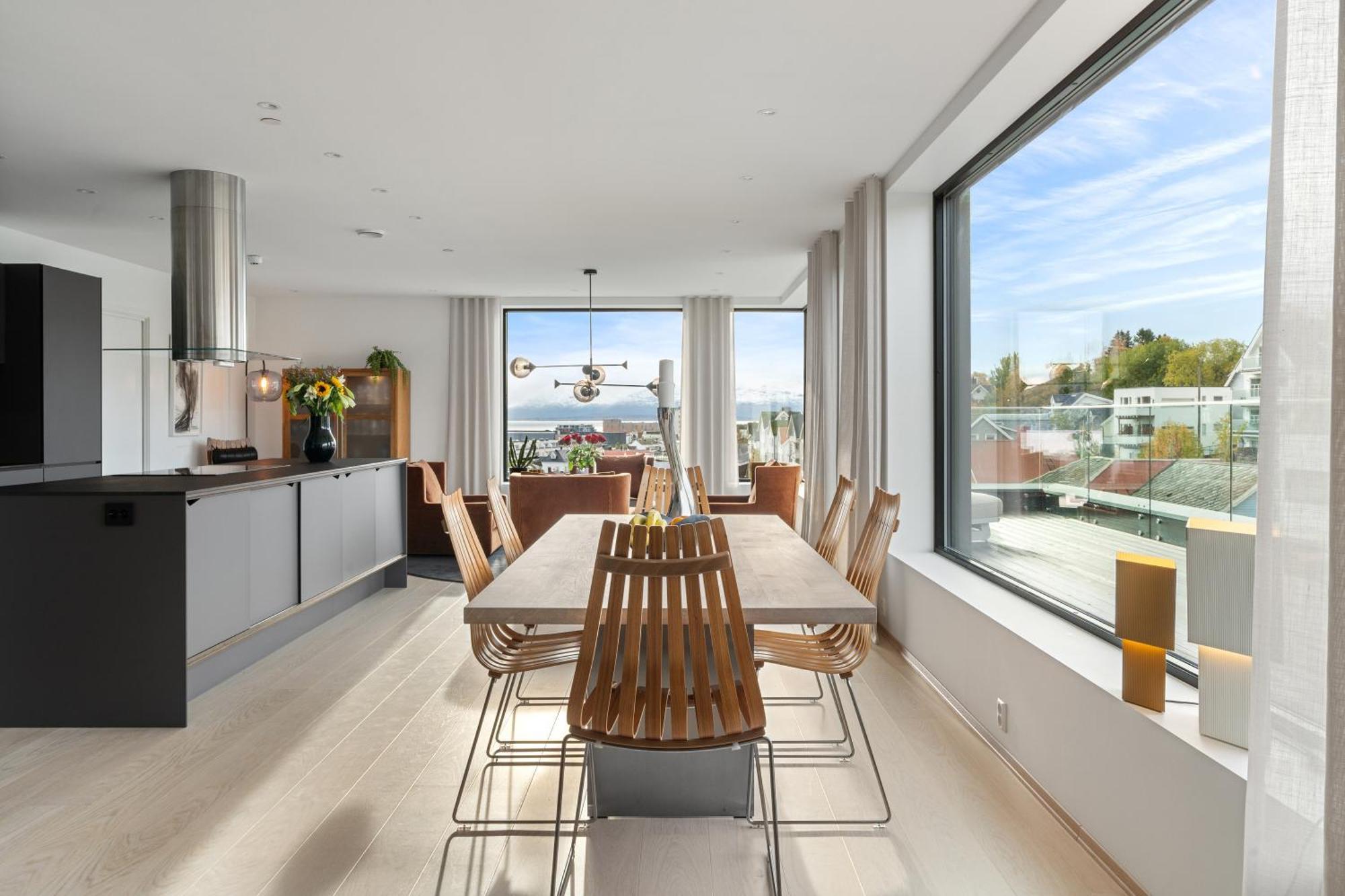 Luxury Apartment Downtown Tromso With 2 Bedrooms And 2 Bathrooms And Parking Exteriér fotografie